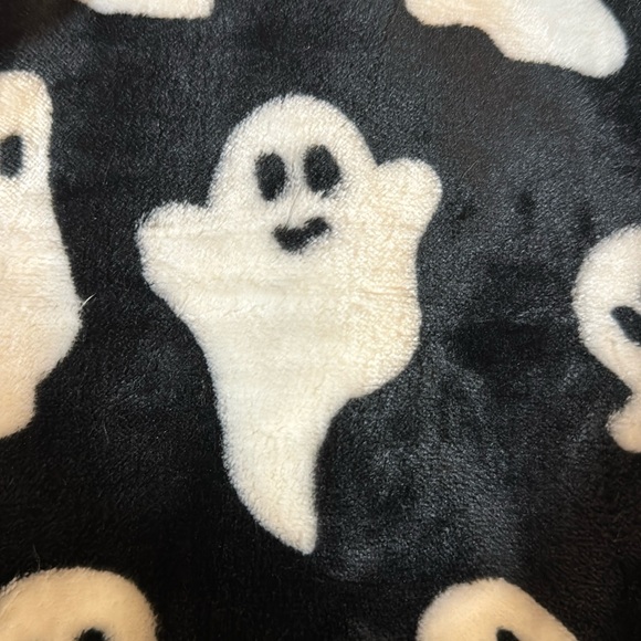 Meet your Posher, Madison - Picture 1 of 1